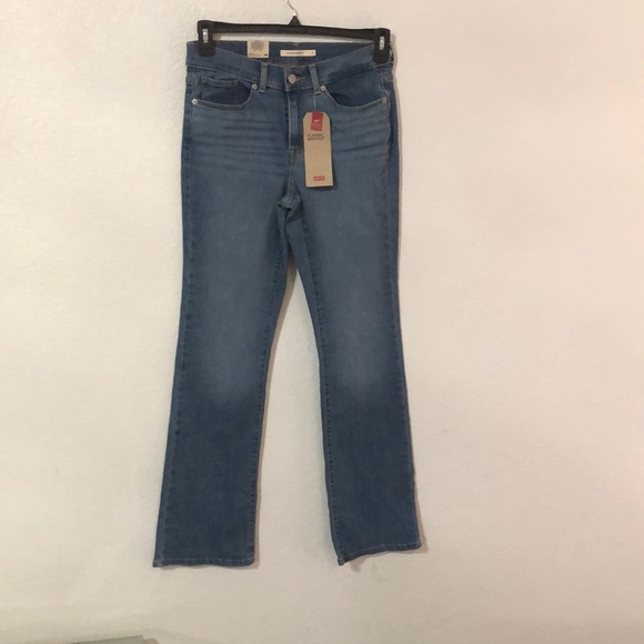Levis Classic Bootcut Jeans - Picture 2 of 14